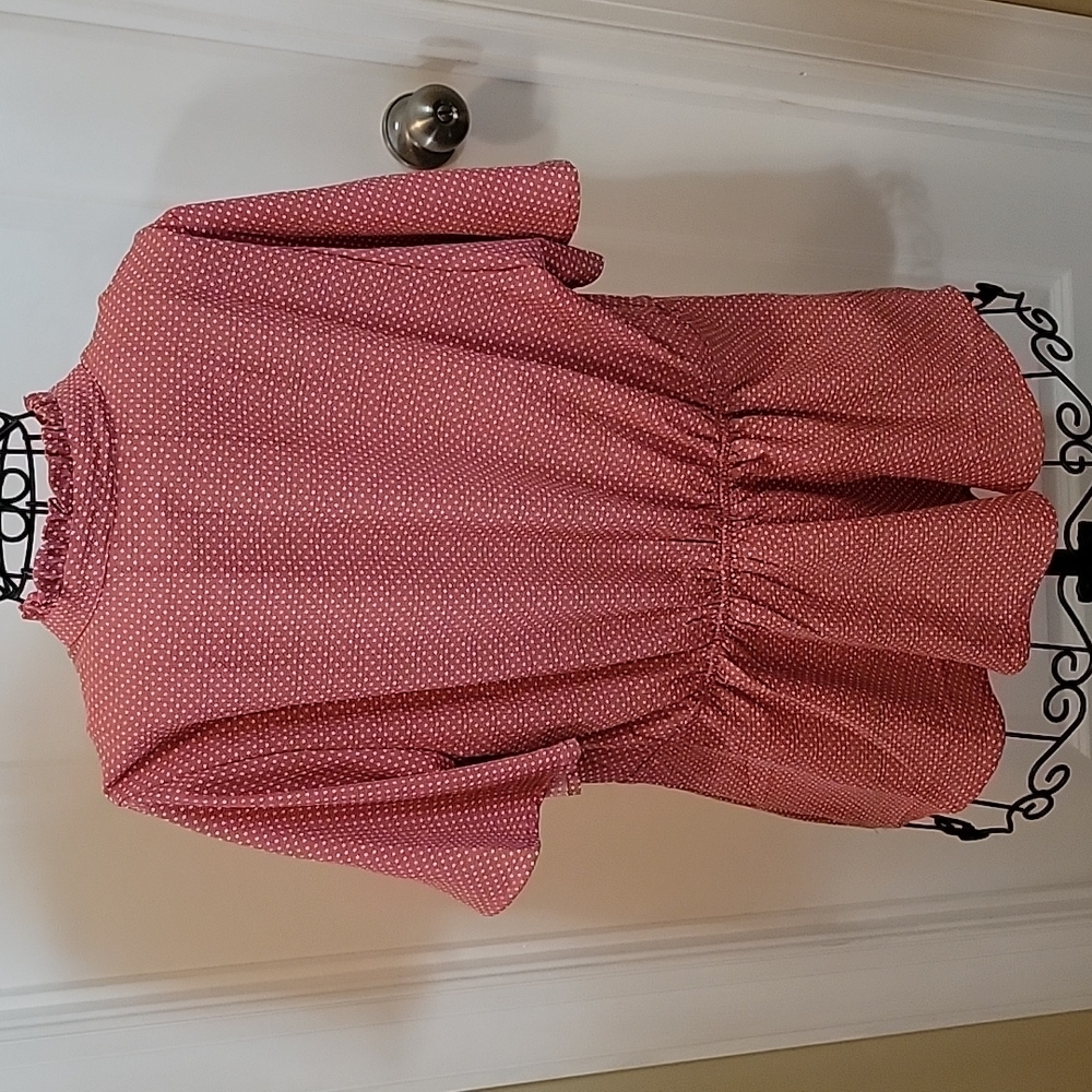 Flattering polka dot blouse - Picture 2 of 8